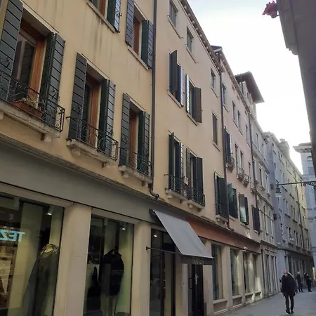 San Luca - Fenice In Appartamento