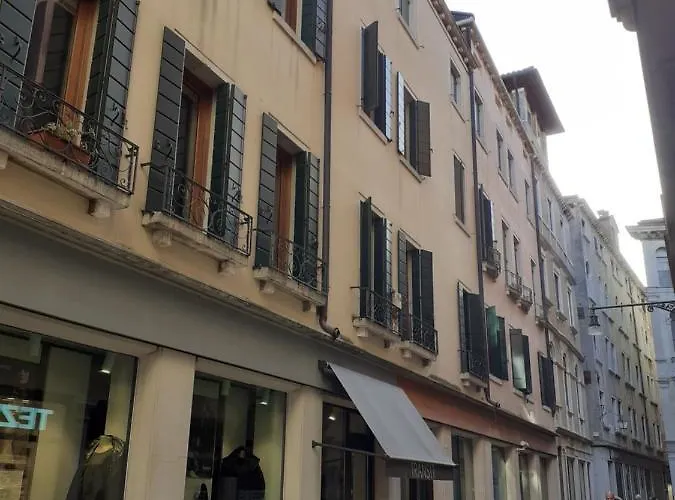 San Luca - Fenice In 公寓